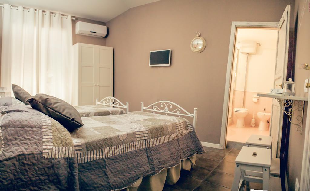 La Peonia Bed & Breakfast Napoli Cameră foto